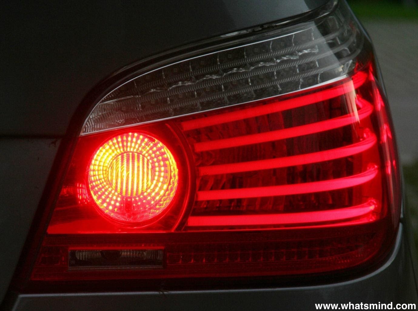 How to Fix a Brake Light: A Step by Step Guide