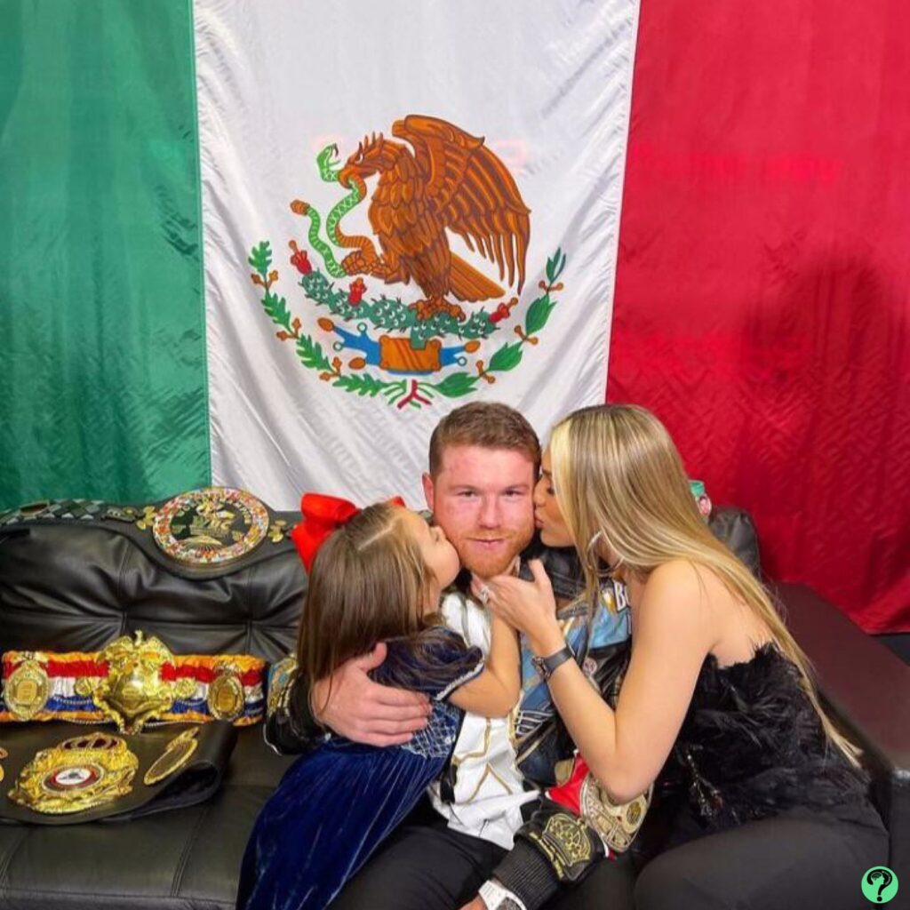 The Mexican wife of Canelo Alvarez
  