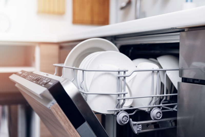 5 Common Dishwasher Problems (And Ways to Fix Them)