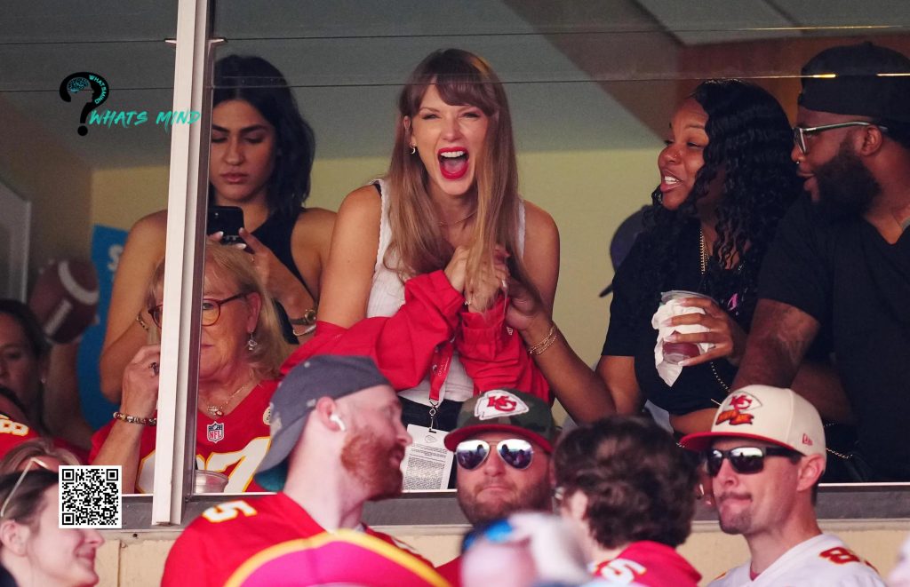 Swift was seen cheering for his victory alongside the mother of Travis Kelce